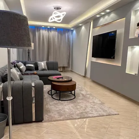 Modern Flat 3 Rooms And 2 Bathroom Amazing Location شقة فندقية حديثة و جديدة كاملة مدينة نصر بالقرب من ستي ستارز 2 غرف نوم 2 حمام وصالة و بلكونة Le Caire Extérieur photo