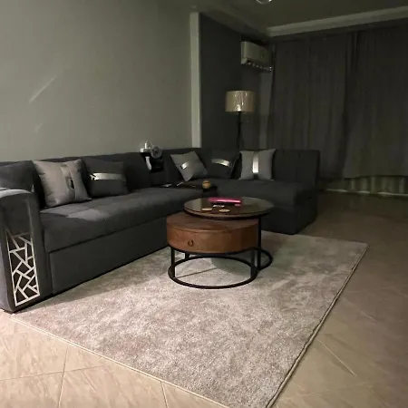 Modern Flat 3 Rooms And 2 Bathroom Amazing Location شقة فندقية حديثة و جديدة كاملة مدينة نصر بالقرب من ستي ستارز 2 غرف نوم 2 حمام وصالة و بلكونة Le Caire Extérieur photo