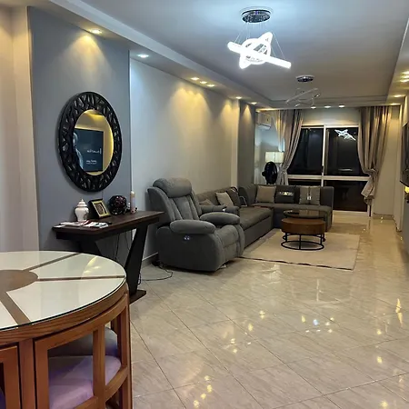 Modern Flat 3 Rooms And 2 Bathroom Amazing Location شقة فندقية حديثة و جديدة كاملة مدينة نصر بالقرب من ستي ستارز 2 غرف نوم 2 حمام وصالة و بلكونة Le Caire Extérieur photo