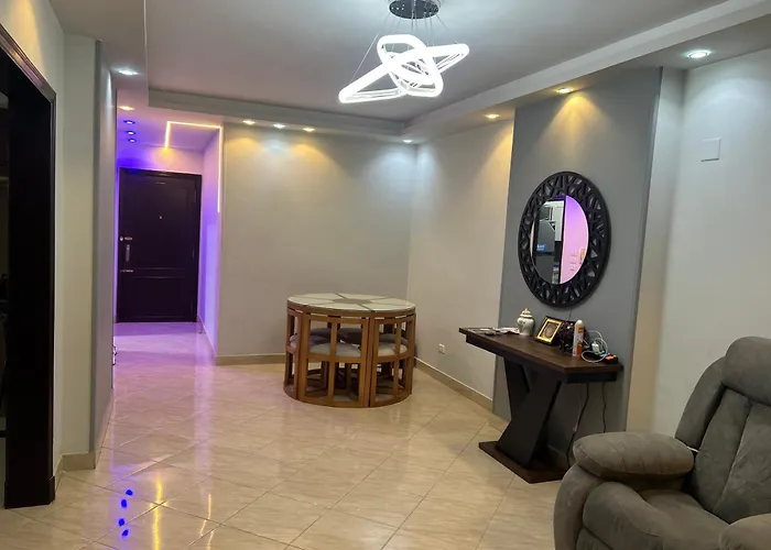 Modern Flat 3 Rooms And 2 Bathroom Amazing Location شقة فندقية حديثة و جديدة كاملة مدينة نصر بالقرب من ستي ستارز 2 غرف نوم 2 حمام وصالة و بلكونة