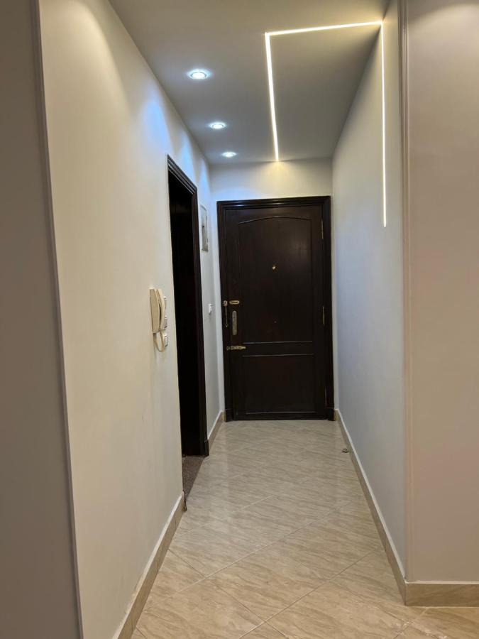 Modern Flat 3 And 2 Bathroom Amazing Location حديثة و جديدة كاملة مدينة نصر بالقرب من ستي ستارز 2 غرف نوم 2 حمام وصالة و بلكونة * Le Caire