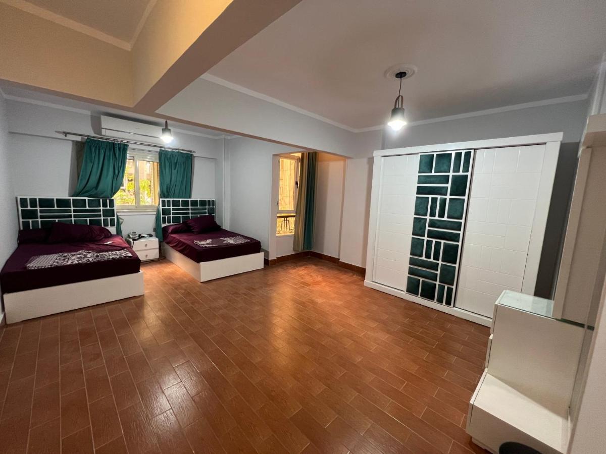 Modern Flat 3 And 2 Bathroom Amazing Location حديثة و جديدة كاملة مدينة نصر بالقرب من ستي ستارز 2 غرف نوم 2 حمام وصالة و بلكونة Апартаменты