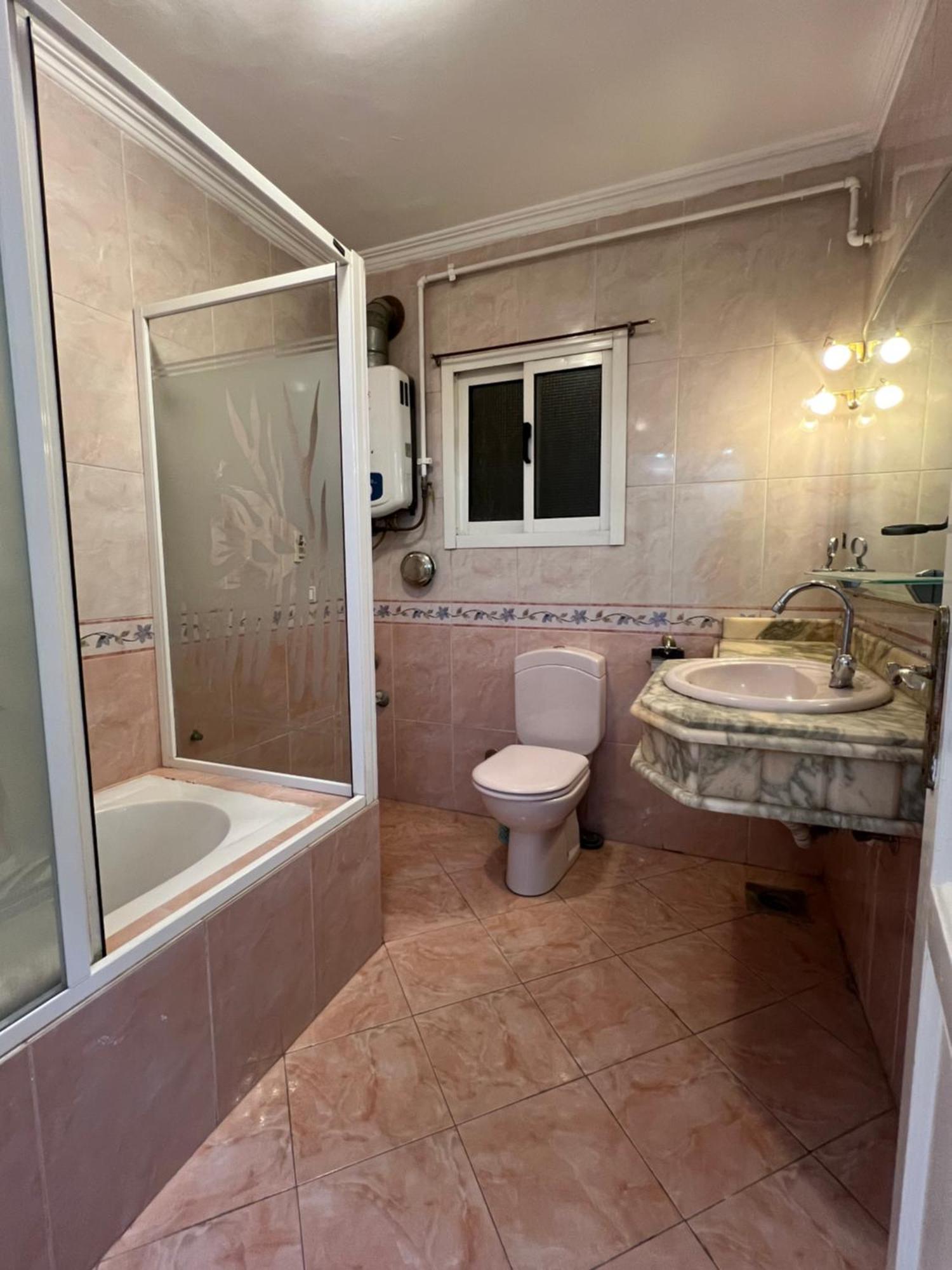 Modern Flat 3 And 2 Bathroom Amazing Location حديثة و جديدة كاملة مدينة نصر بالقرب من ستي ستارز 2 غرف نوم 2 حمام وصالة و بلكونة Апартаменты Каир